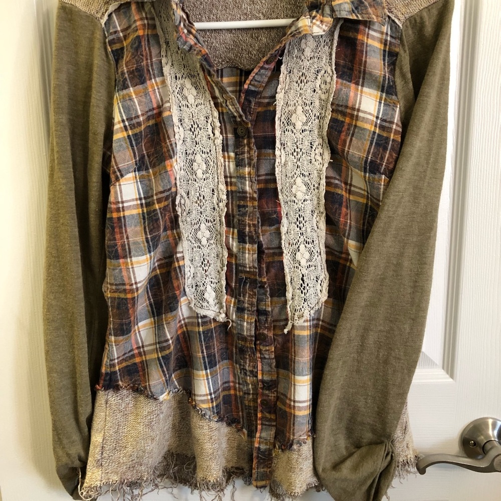 Women’s BKE flannel top